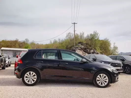 Volkswagen Golf VII for rent in Kotor