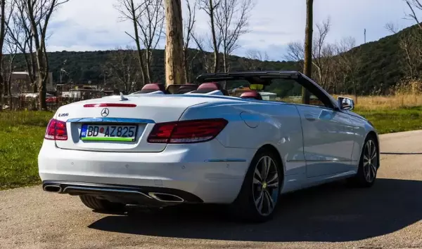 Mercedes E 220 for rent in Lustica Bay