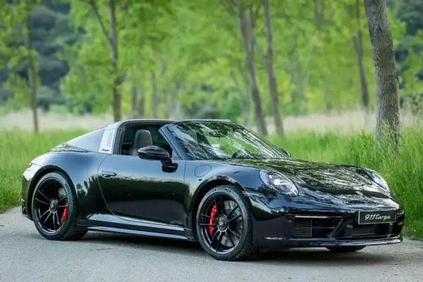 Porsche Targa for rent in Montenegro