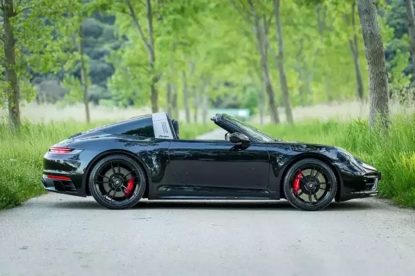 Porsche Targa for rent in Montenegro