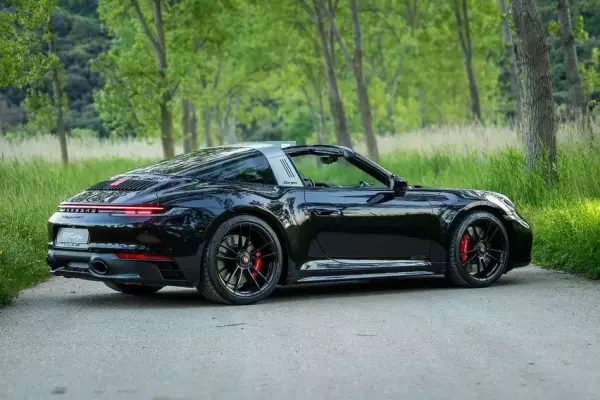Porsche Targa for rent in Montenegro