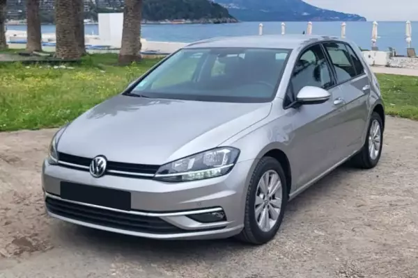 Volkswagen Golf for rent in Bar
