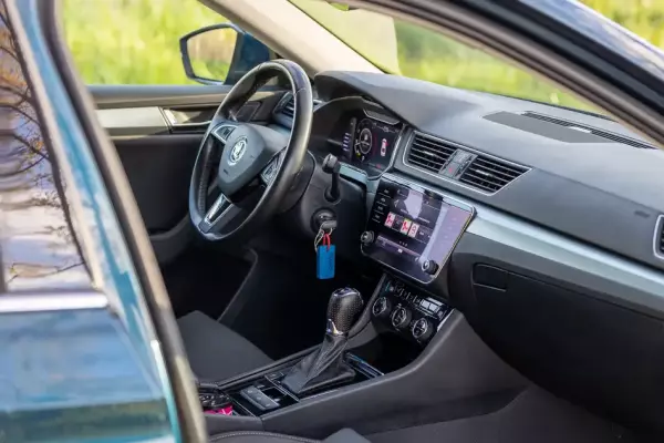 Skoda Superb for rent in Rose