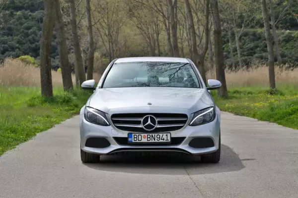 Mercedes C 300h for rent in Montenegro