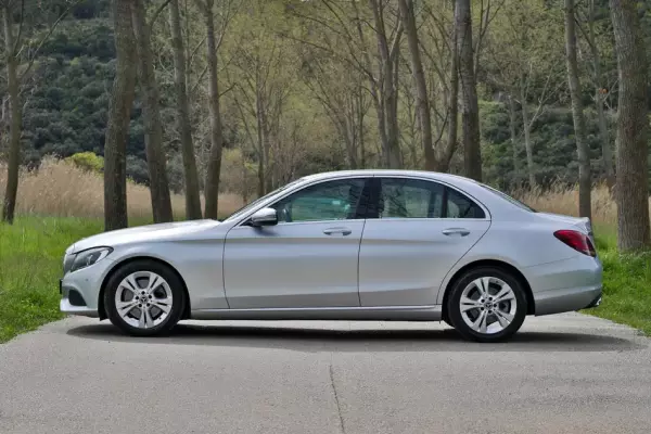 Mercedes C 300h for rent in Montenegro