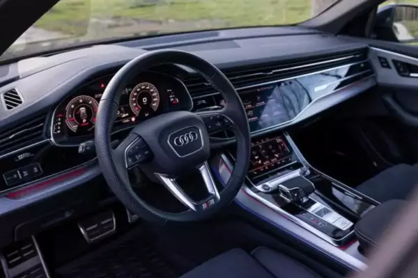 Audi Q8 for rent in Rose