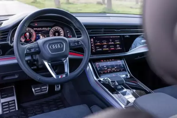 Audi Q8 for rent in Rose
