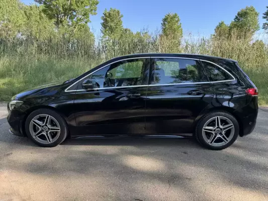 Mercedes B200 for rent in Niksic