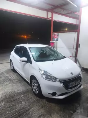Peugeot 208 for rent in Niksic