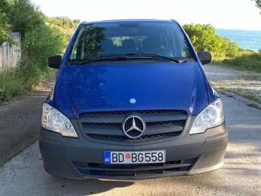 Mercedes Vito for rent in Rose