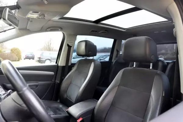 Volkswagen Sharan for rent in Bijela