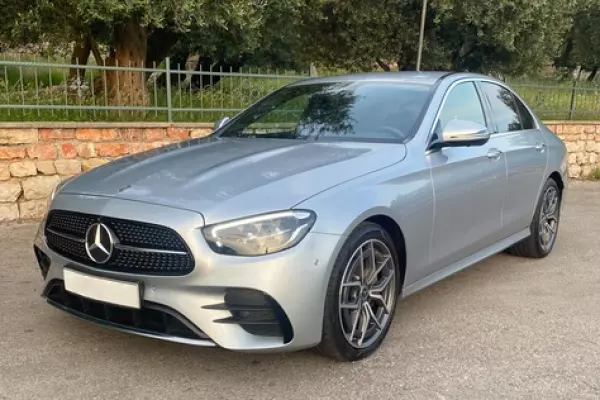 Mercedes E 220 for rent in Montenegro