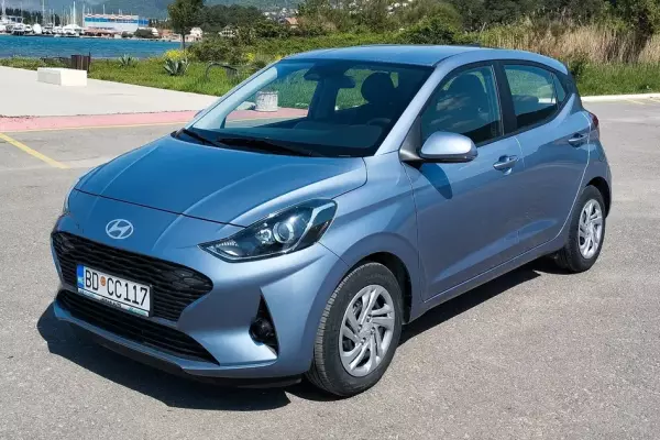 Hyundai i10 for rent in Bar