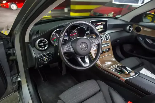 Mercedes C 220 for rent in Montenegro