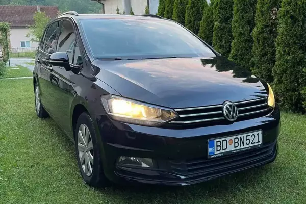 Volkswagen Touran for rent in Montenegro