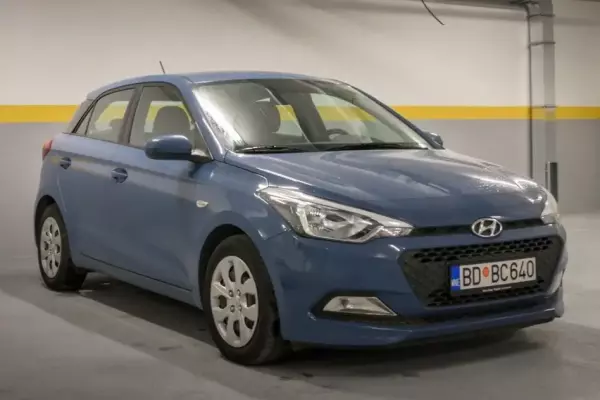 Hyundai i20 for rent in Rose