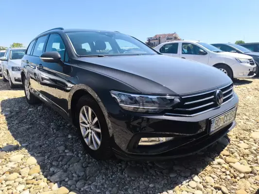 Volkswagen Passat for rent in Prcanj