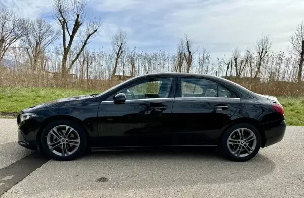 Mercedes A180 for rent in Niksic