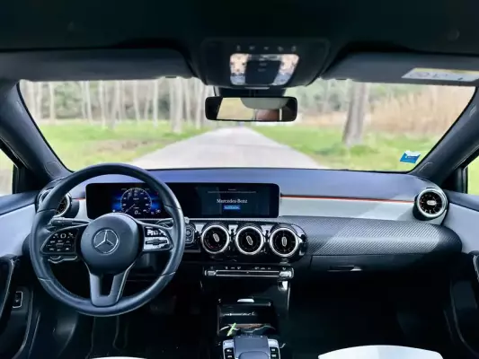 Mercedes A180 for rent in Niksic