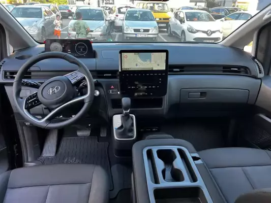 Hyundai Staria for rent in Budva