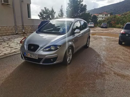 Seat Altea for rent in Montenegro