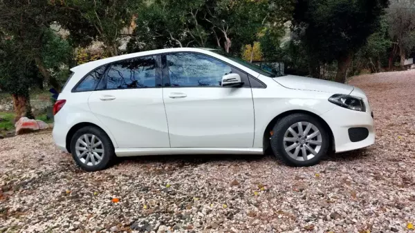 Mercedes B 180 for rent in Montenegro