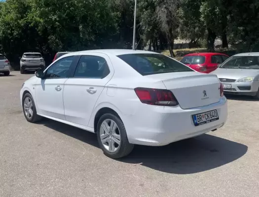 Peugeot 301 for rent in Igalo