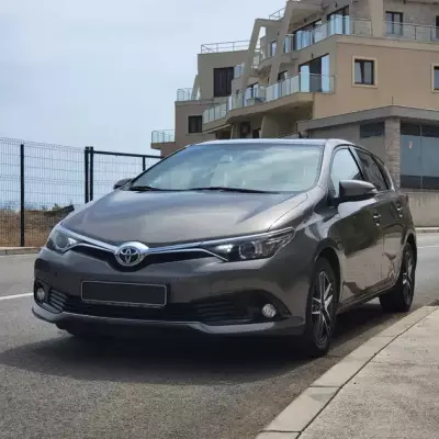Toyota Auris for rent in Kotor