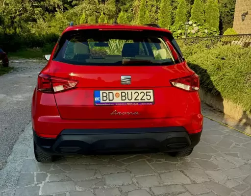 Seat Arona for rent in Bečići