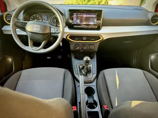 Seat Arona for rent in Bečići