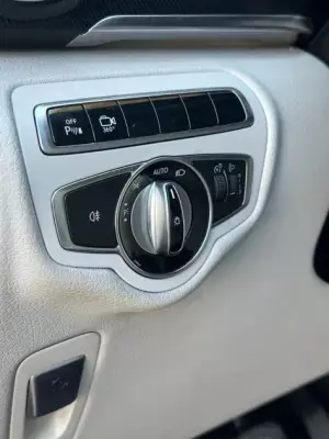 Mercedes V200 for rent in Montenegro