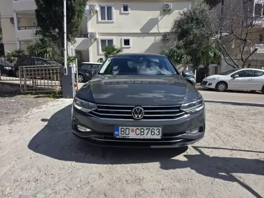 Volkswagen Passat for rent in Prcanj