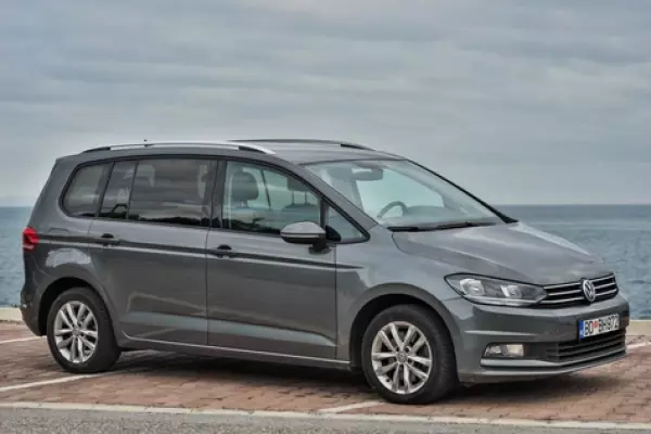 Volkswagen Touran for rent in Przno