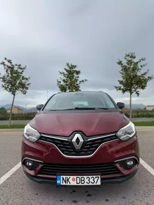 Renault Grand Scenic for rent in Montenegro