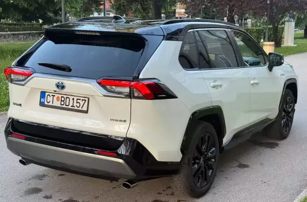 Toyota RAV4 for rent in Niksic