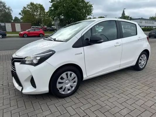 Toyota Yaris for rent in Montenegro