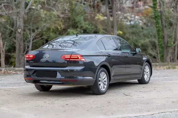 Volkswagen Passat for rent in Bijela