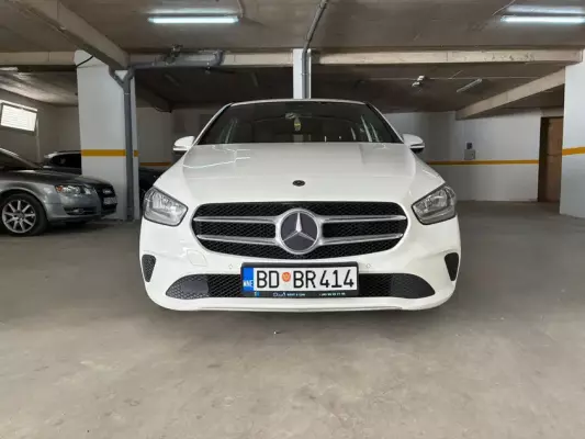 Mercedes B 180 for rent in Montenegro