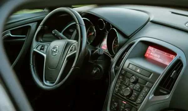 Opel Astra for rent in Niksic