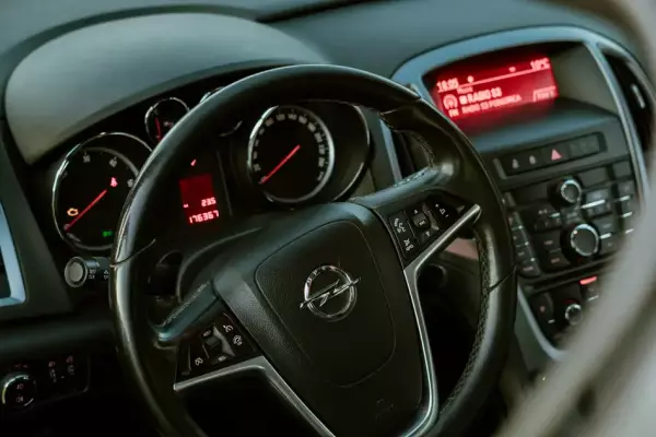 Opel Astra for rent in Niksic