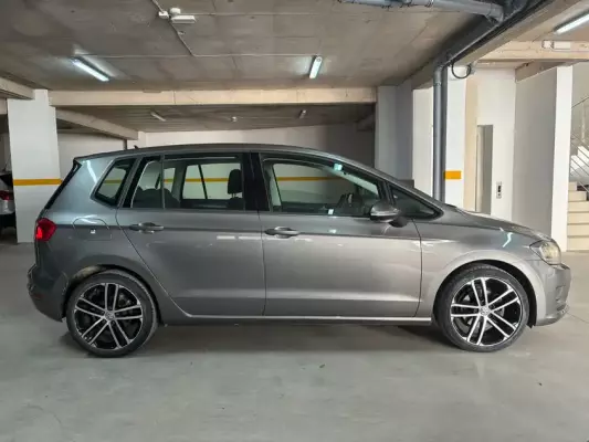 Volkswagen Golf Sportsvan for rent in Montenegro