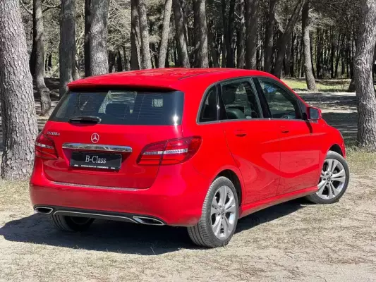 Mercedes B Class for rent in Niksic