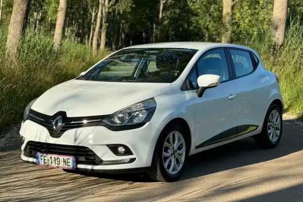 Renault Clio for rent in Montenegro