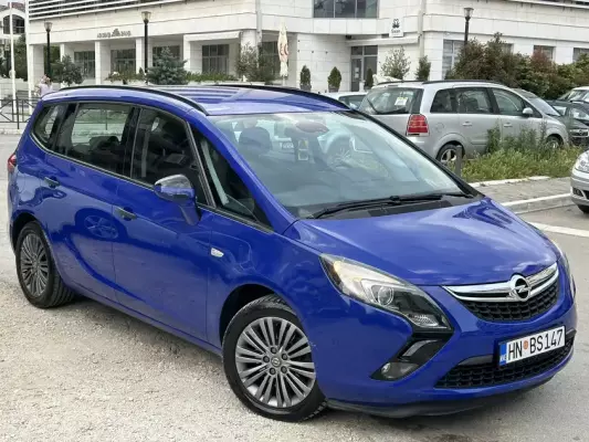 Opel Zafira for rent in Lustica Bay