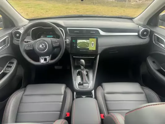 MG ZS for rent in Orahovac