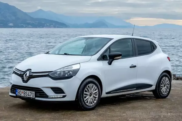 Renault Clio for rent in Montenegro