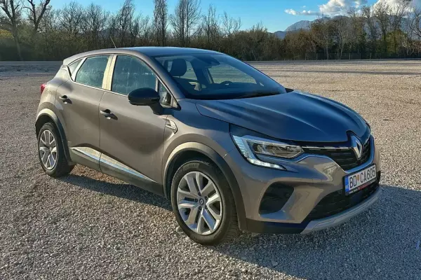Renault Captur for rent in Kolasin