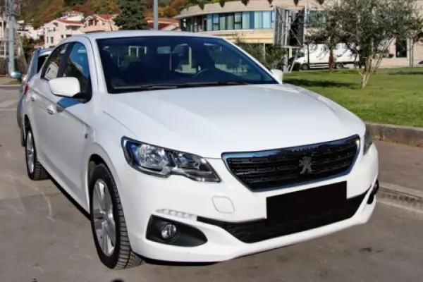 Peugeot 301 for rent in Montenegro