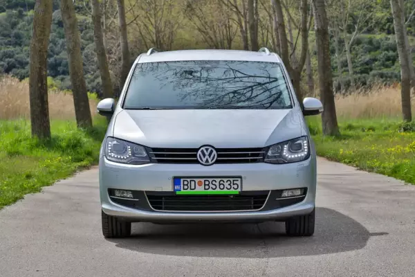 Volkswagen Sharan for rent in Budva