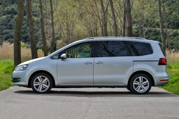 Volkswagen Sharan for rent in Budva